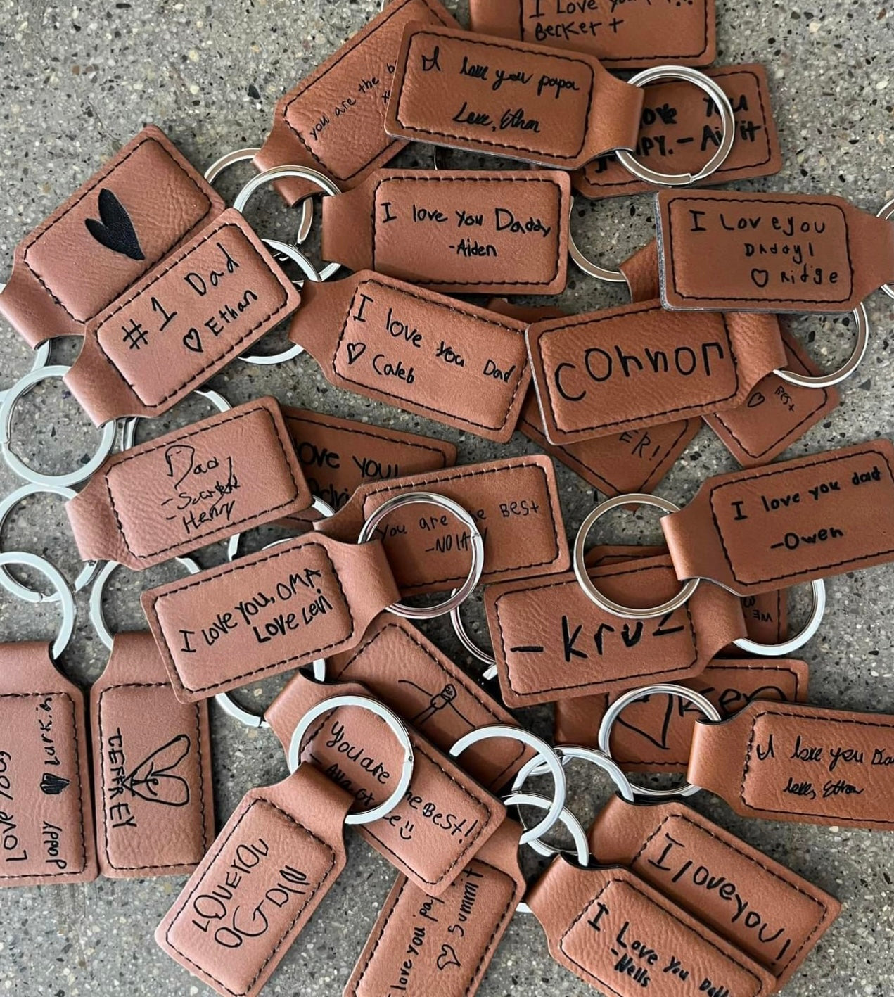 PERSONALIZED WOOD KEYCHAIN